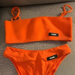 Red brand new traingl bikini